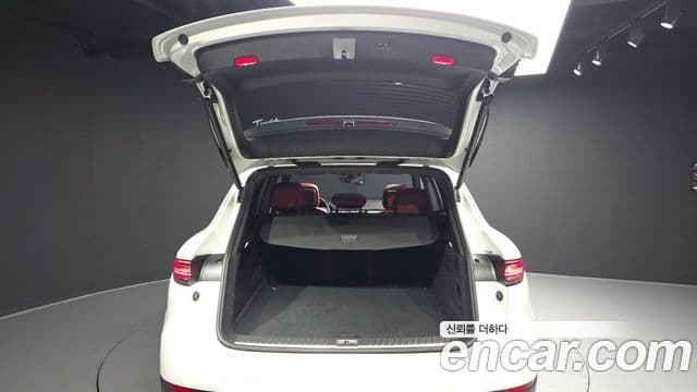 Porsche Cayenne 2019 — Şəkil 20/20