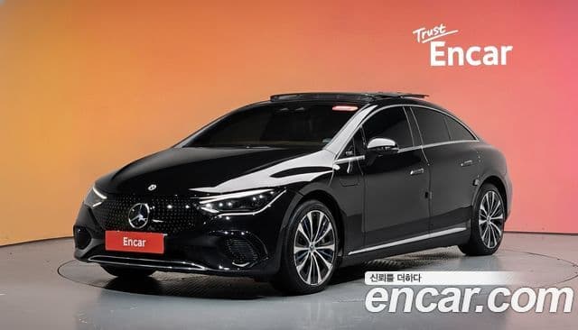 Mercedes-Benz EQE 2023 — ფოტო 4/38