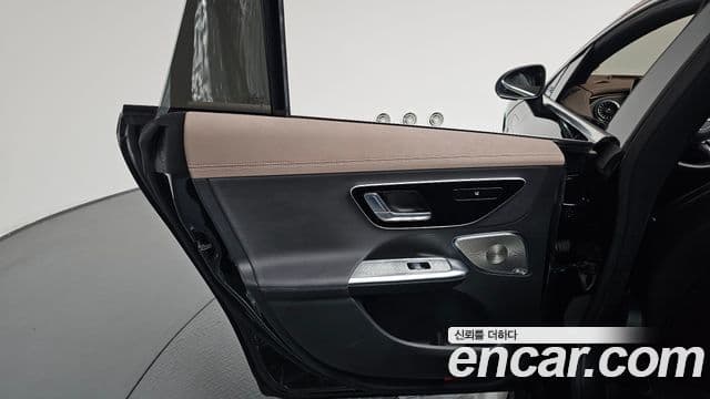 Mercedes-Benz EQE 2023 — ფოტო 5/38