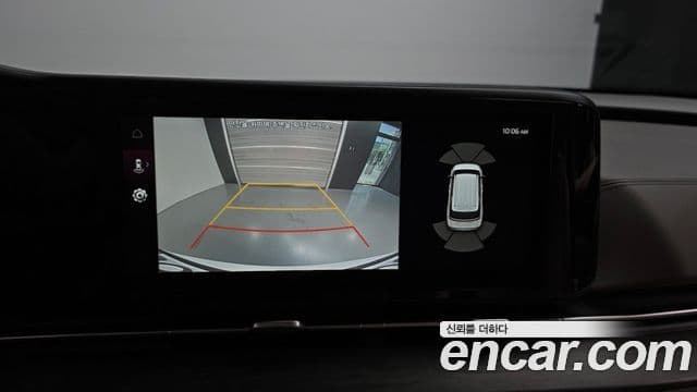 Kia Carnival 2023 — ფოტო 16/20