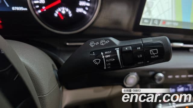 Kia Carnival 2023 — ფოტო 24/30