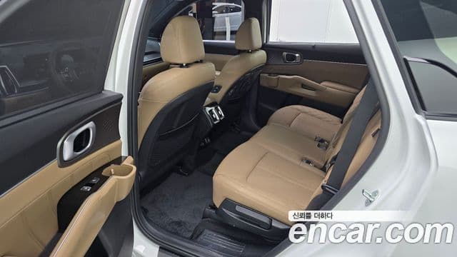 Kia Sorento 2025 — Фото 11/20