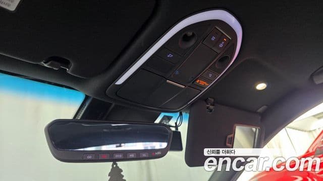 Genesis G70 2018 — Photo 9/31