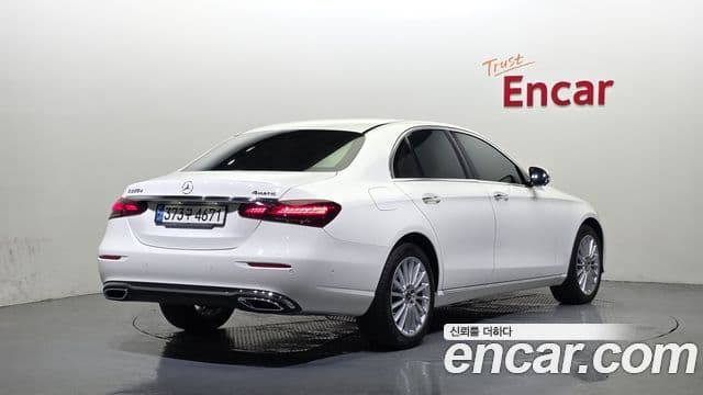 Mercedes-Benz E-Class 2021 — Şəkil 2/20