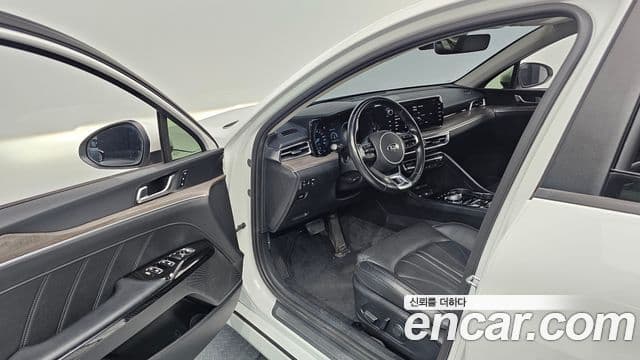 Kia K5 2020 — Şəkil 10/20