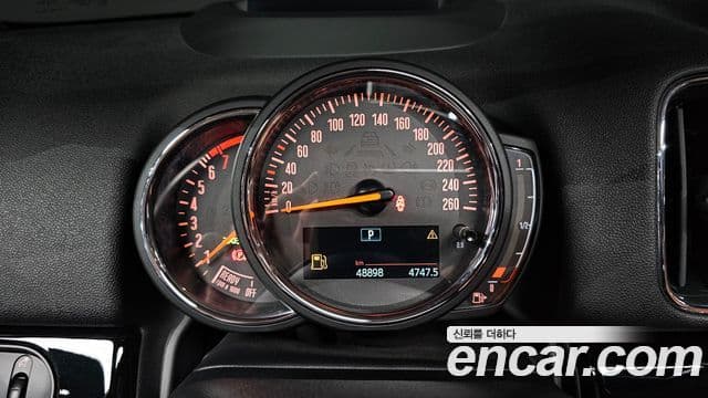 Mini Cooper Countryman 2019 — Şəkil 8/20