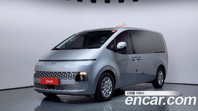 Hyundai Staria 2022 — Фото 1/20