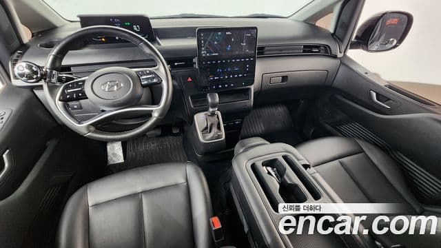 Hyundai Staria 2022 — Фото 7/20
