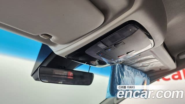 Hyundai Staria 2022 — Фото 18/20