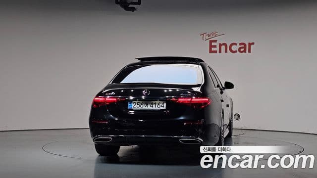 Mercedes-Benz S-Class 2023 — ფოტო 4/20