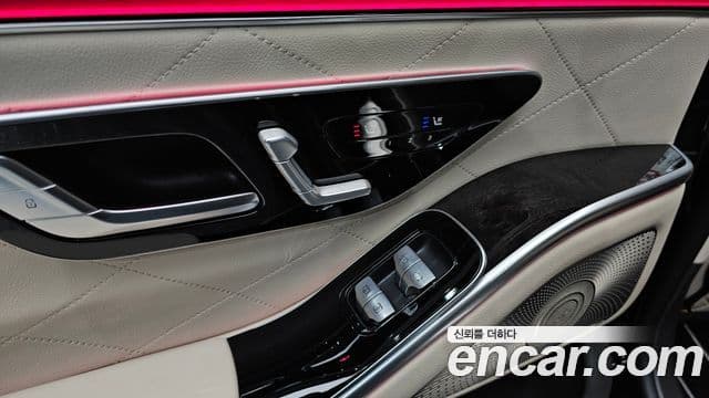Mercedes-Benz S-Class 2023 — ფოტო 19/20