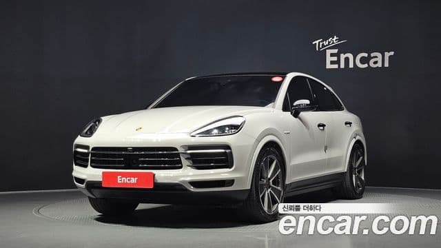 Porsche Cayenne 2022 — Фото 1/20
