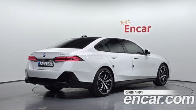 BMW 5 Series 2025 — ფოტო 2/20