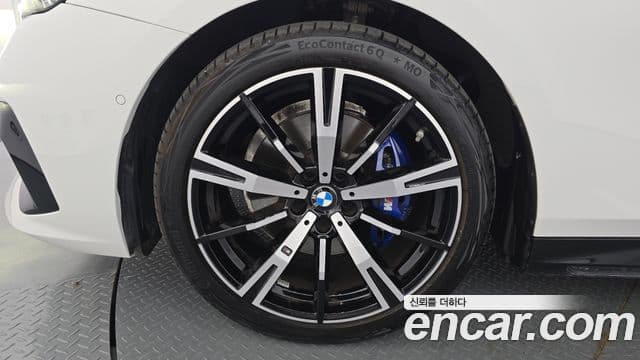 BMW 5 Series 2025 — ფოტო 5/20
