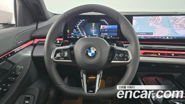 BMW 5 Series 2025 — ფოტო 14/20