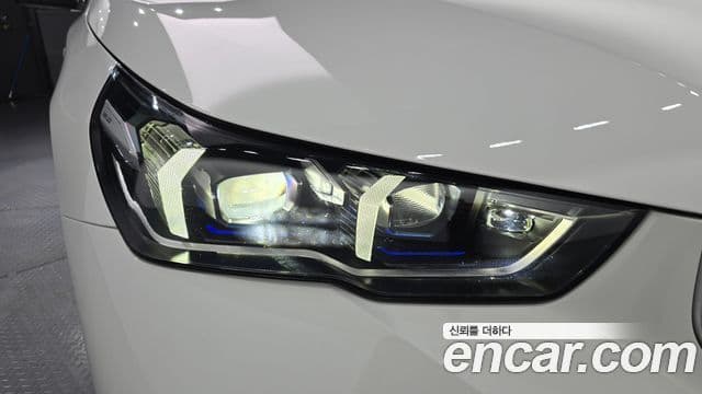 BMW 5 Series 2025 — Photo 2/32