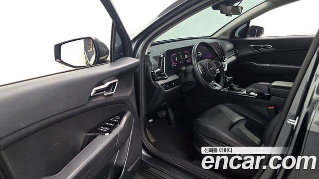 Kia Sportage 2023 — ფოტო 10/20