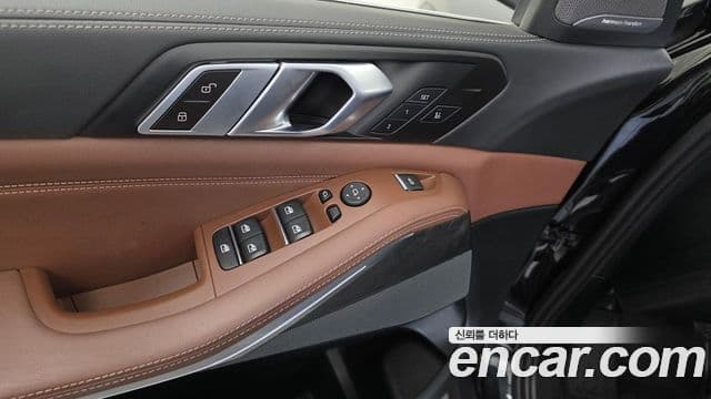 BMW X5 2024 — Photo 10/33