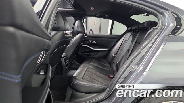 BMW 3 Series 2021 — Şəkil 13/20