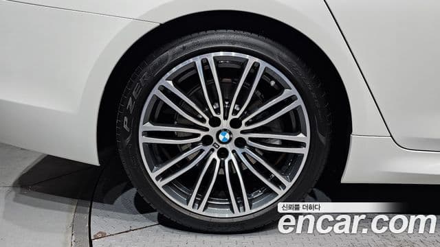 BMW 5 Series 2020 — фото 5 из 20