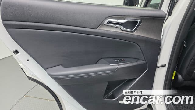 Kia Sportage 2025 — Photo 23/36