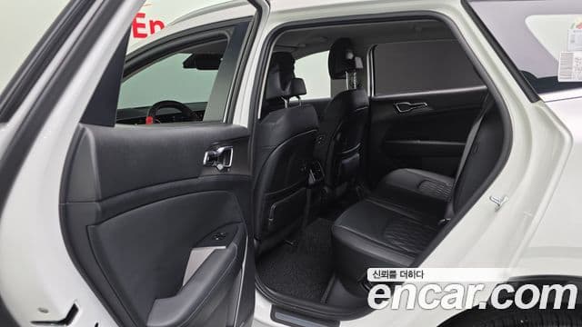 Kia Sportage 2025 — Photo 10/36