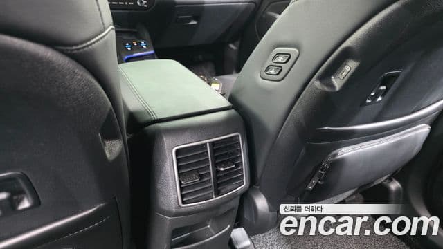 Kia Sportage 2025 — Photo 14/36