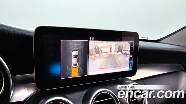 Mercedes-Benz C-Class 2019 — ფოტო 15/20