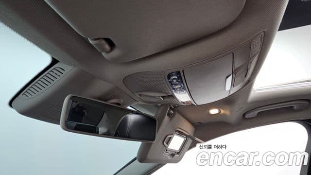 Mercedes-Benz C-Class 2019 — ფოტო 20/20