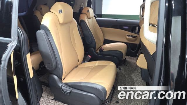 Kia Carnival 2022 — Фото 12/20