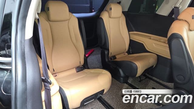 Kia Carnival 2022 — Фото 13/20