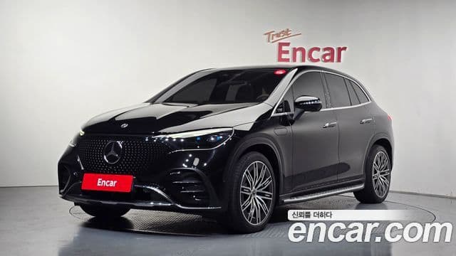 Mercedes-Benz EQE SUV 2023 — ფოტო 14/20