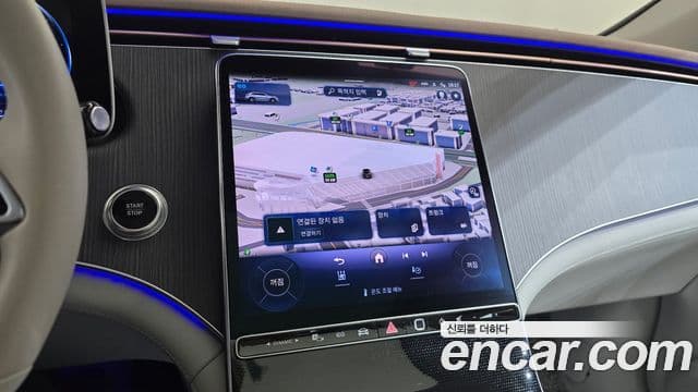 Mercedes-Benz EQE SUV 2023 — ფოტო 13/20