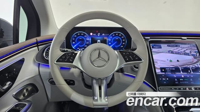 Mercedes-Benz EQE SUV 2023 — ფოტო 20/20