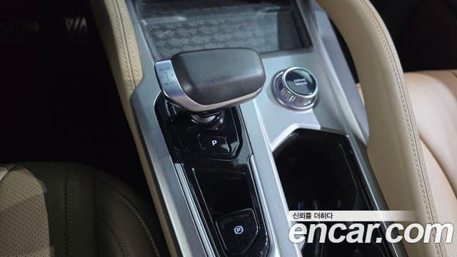 Renault Samsung Grand Koleos 2024 — ფოტო 15/32