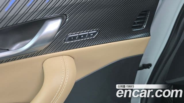 Renault Samsung Grand Koleos 2024 — ფოტო 24/32
