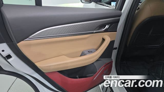 Renault Samsung Grand Koleos 2024 — ფოტო 11/32