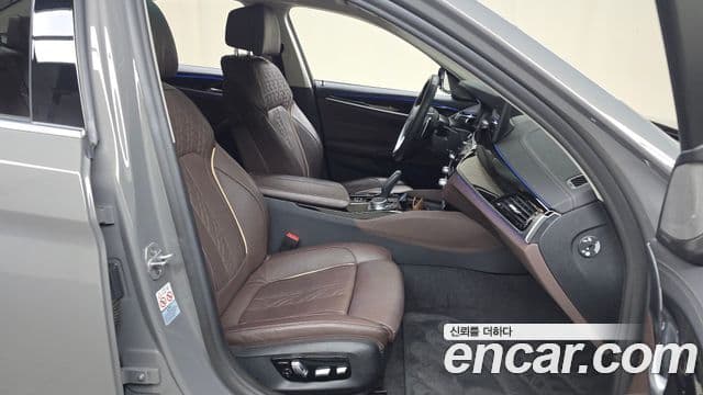 BMW 5 Series 2021 — ფოტო 11/20