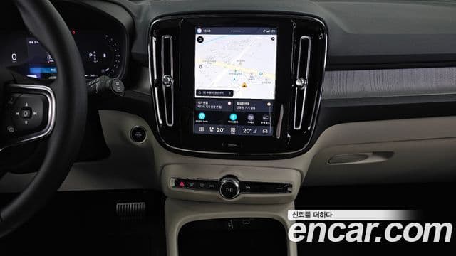 Volvo XC40 2025 — Şəkil 14/20