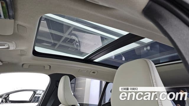 Volvo XC40 2025 — Şəkil 19/20