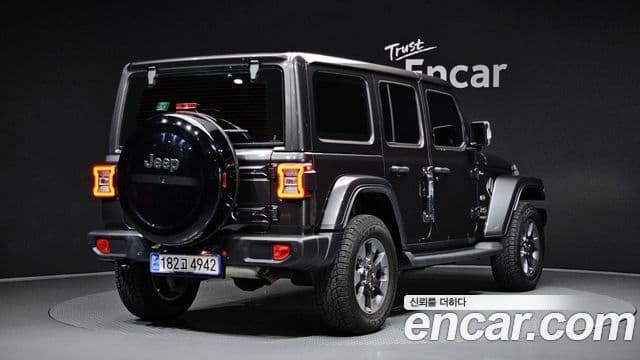 Jeep Wrangler 2019 — ფოტო 2/20