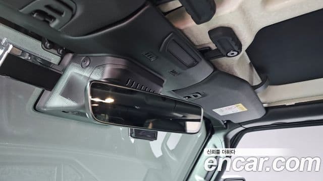 Jeep Wrangler 2019 — ფოტო 19/20