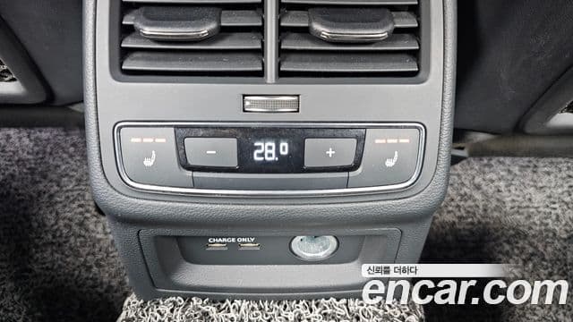 Audi A4 2021 — Фото 19/20
