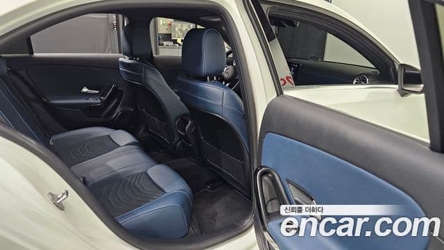 Mercedes-Benz A-Class 2020 — ფოტო 11/20