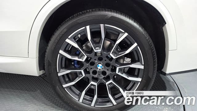BMW X5 2025 — Photo 34/39