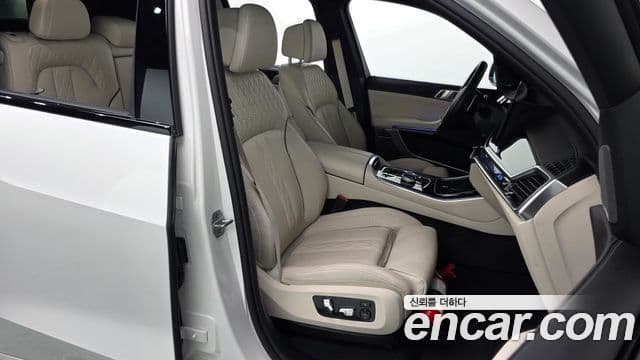 BMW X5 2025 — Photo 13/39