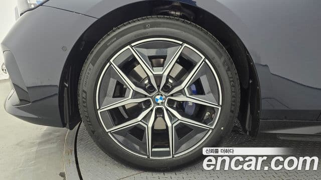 BMW 5 Series 2025 — Şəkil 5/20