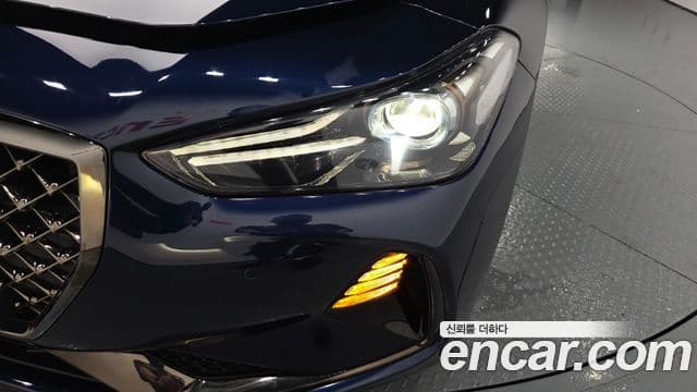 Genesis G70 2019 — Photo 25/39