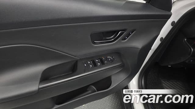 Hyundai Kona Hybrid 2023 — Şəkil 34/38