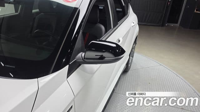 Hyundai Kona Hybrid 2023 — Şəkil 14/38